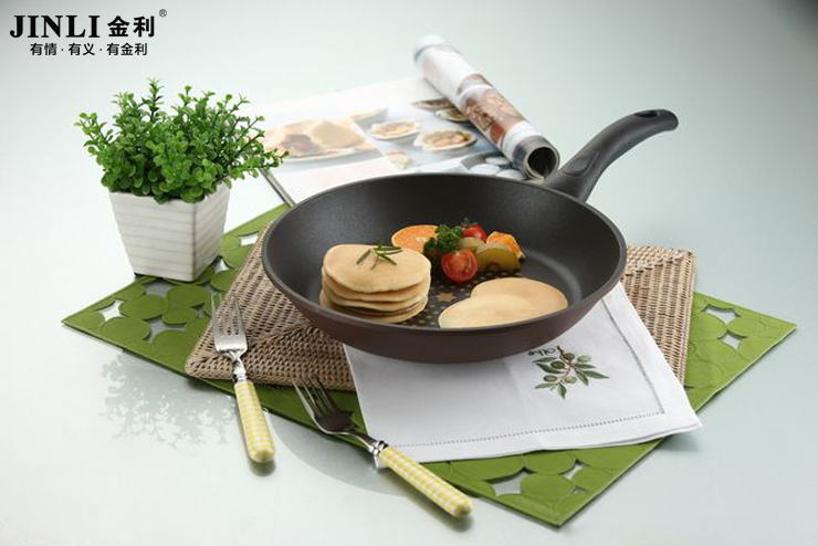 油烟止于金利集成灶，让厨房不再乌烟瘴气