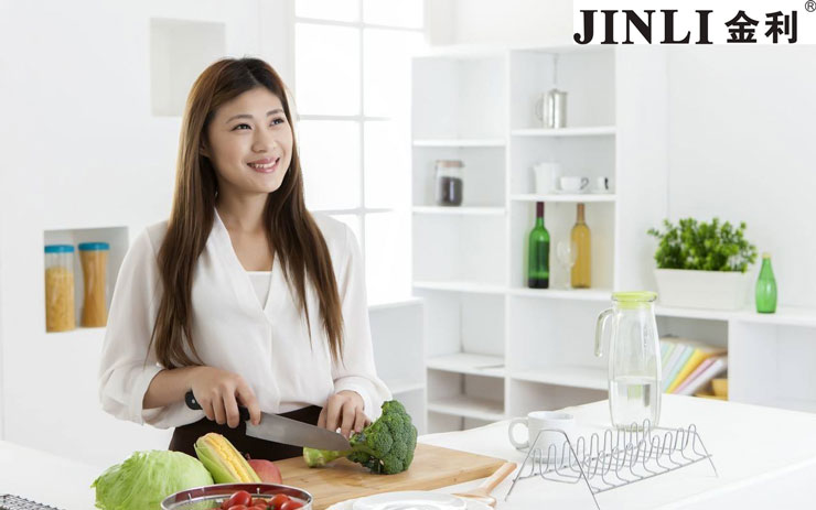 打造无烟开放式厨房，选择金利集成灶准没错