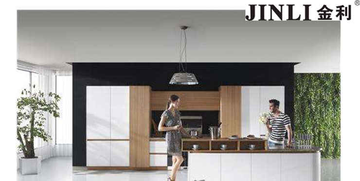 开放式厨房就应该安装集成灶，提前一天安装就是赚了一天