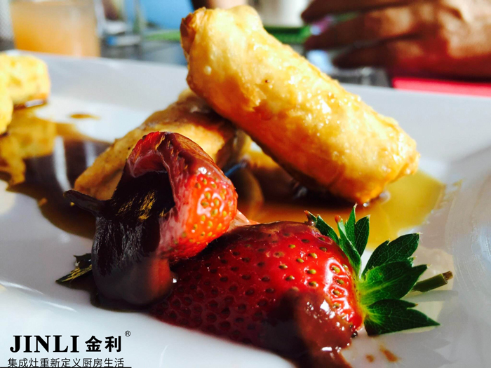 莫担心,集成灶将和你联手对抗到来的"梅雨天"