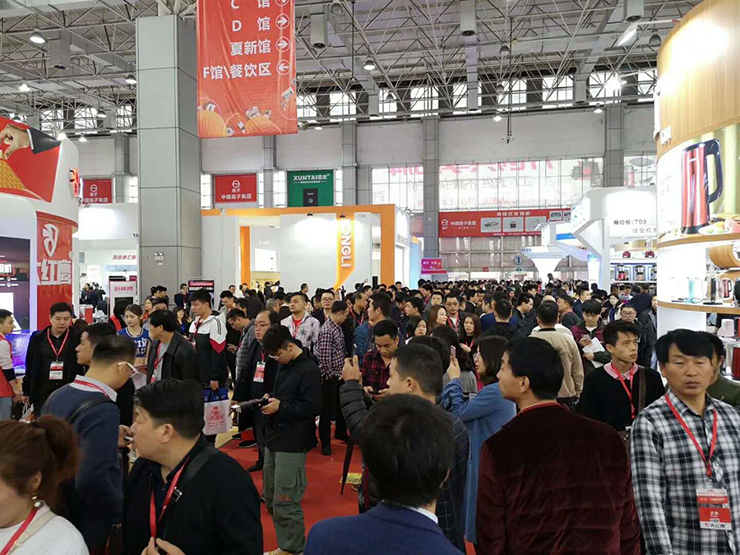 中山展会进行时 到访金利集成灶参观考察的客户客似云来