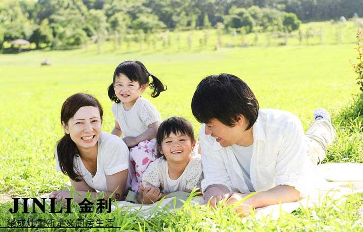 还在烦恼厨房装修的种种事么?集成灶来拯救你