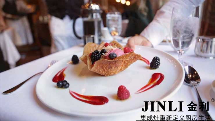 厨房隐患如何去处理?金利集成灶帮到你