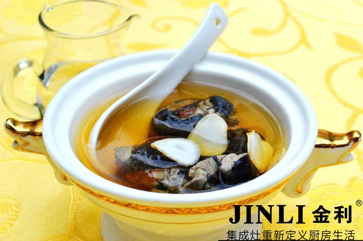 选择了金利集成灶,让你爱上那油烟弥漫的厨房