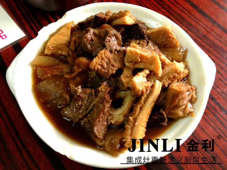 集成灶价格的高低区别,更多体现在其产品质量和服务上