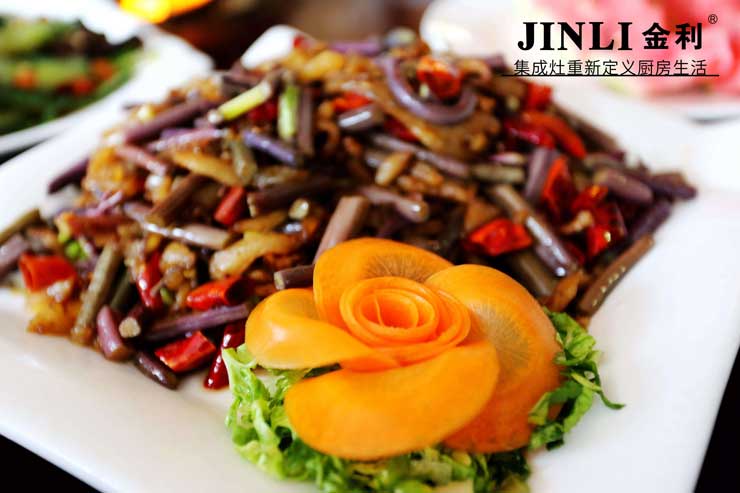 "上得厅堂，下得厨房"的厨电当属金利集成灶