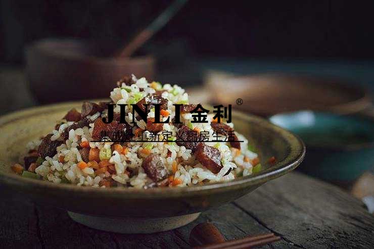 大家别"丢了西瓜捡芝麻"了,集成灶的性价比才是它的卖点