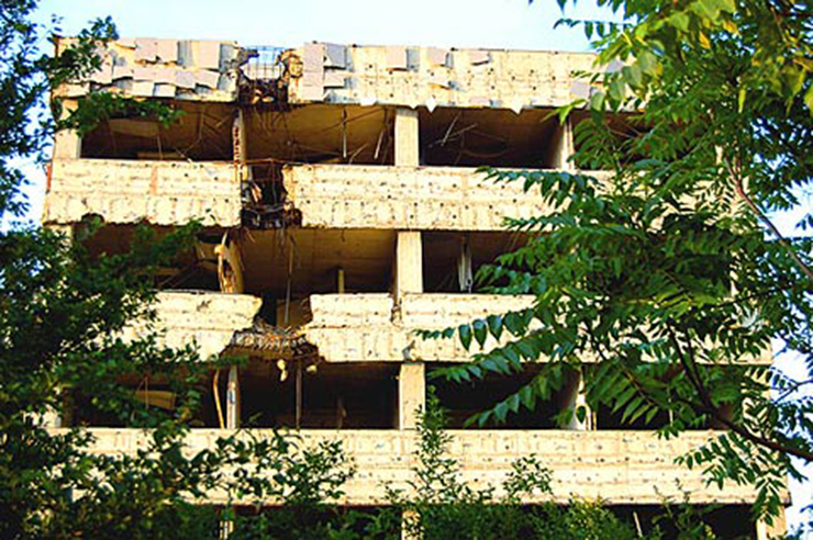 金利集成灶：历史不容忘记！中国驻南使馆被炸20年祭