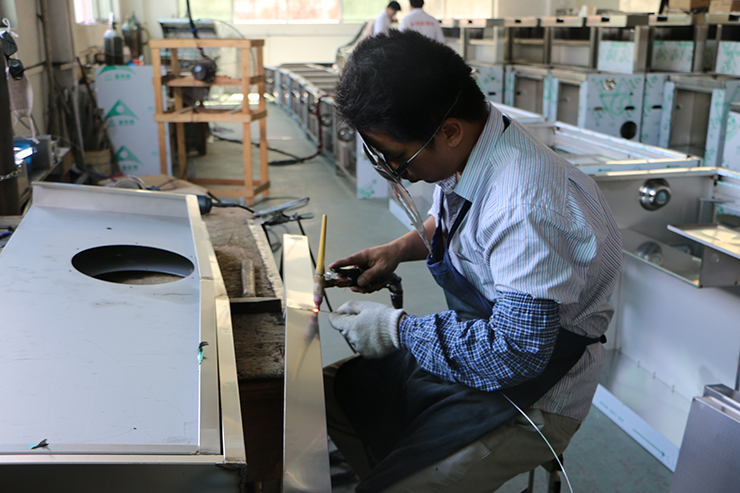 谷歌暂停与华为合作 金利集成灶用创新科技抓住消费者的心