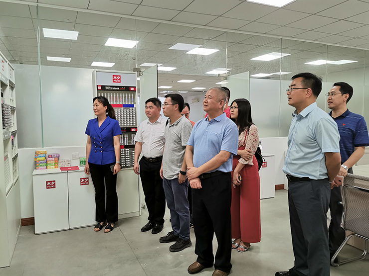 中山市黄圃镇领导及优秀企业家代表团赴肇庆市怀集县参观考察