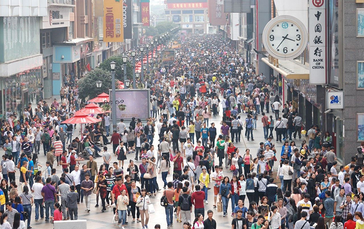 【金利集成灶】外面人山人海，如何才能在家欢度国庆？