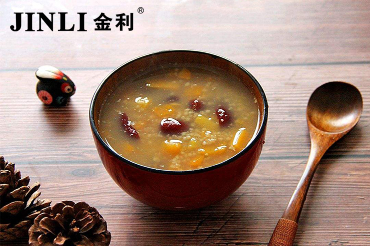 懂生活的人，厨房里都有一台金利集成灶坐镇！