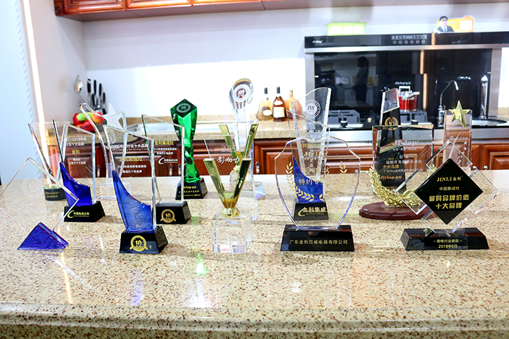 为什么不建议在网上购买集成灶？看看内行人金利集成灶如何说