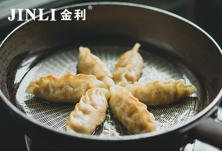 新兴的厨电产品集成灶有哪些优点，为何如此备受欢迎?