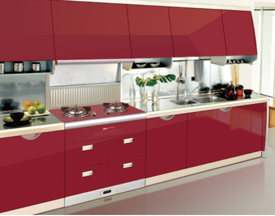 开放式厨房里的集成灶，只见饭香不见油烟