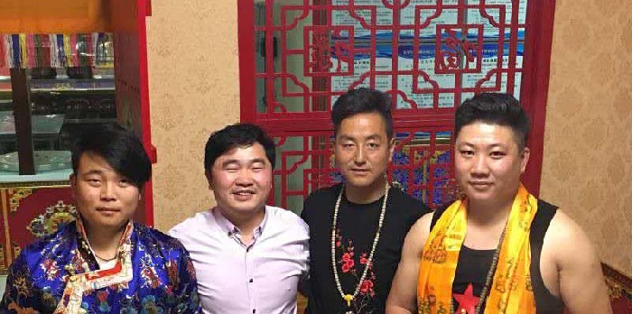 金利集成灶周董事长亲临砍价会现场