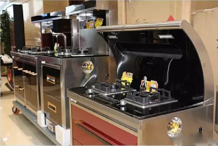 金利集成灶湖北襄阳天贸城开业活动现场产品展示图