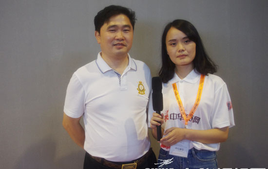 金利集成灶董事长接受中华橱柜网的采访讲述养商的重点