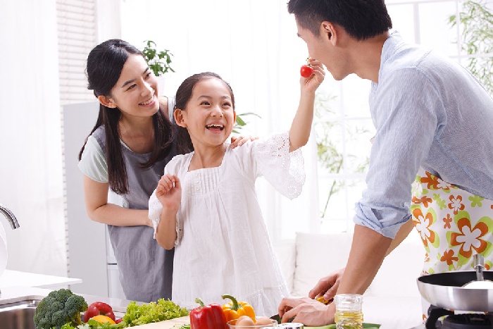 厨房是孩子的第二个课堂需要一台金利集成灶